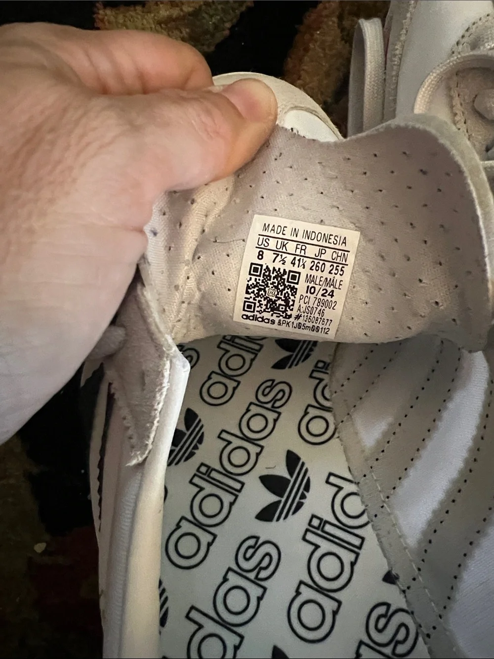 adidas classic sneakers
